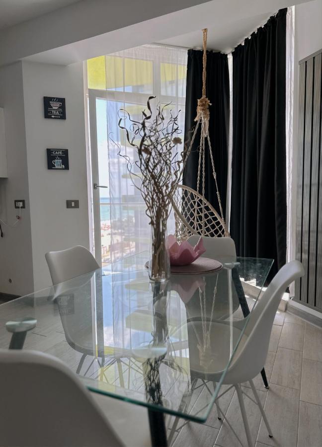 Desiree Beach Apartment ナボダリ エクステリア 写真